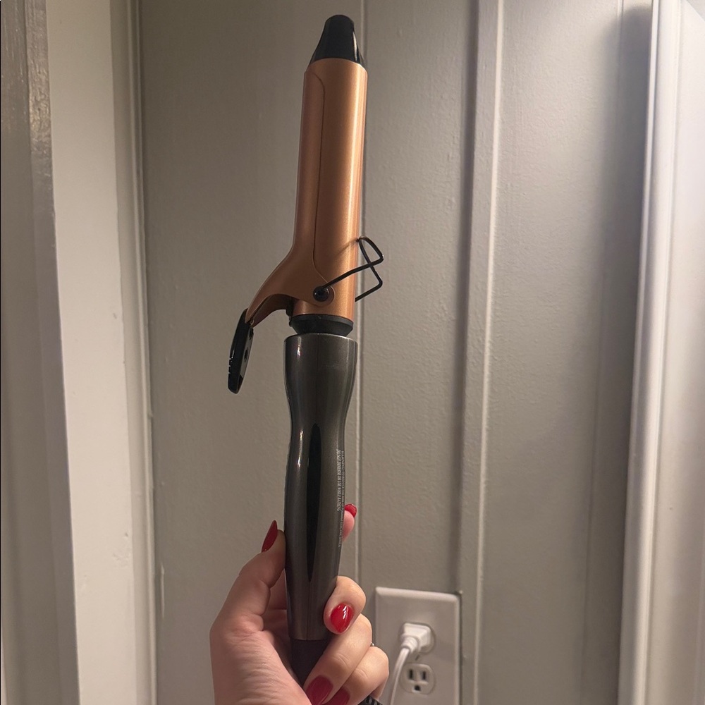 Revlon Black Curling Tool